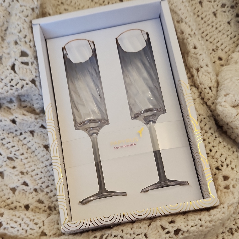 Papyrus Gold Flute - Champagne Glasses With Gold Rim NWT